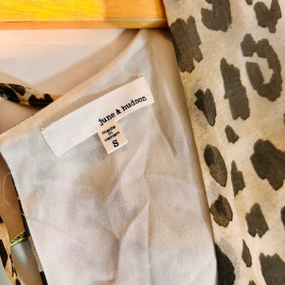 June & Hudson Leopard Print Long Sleeve Romper Size S Small Brown Ivory NWT - Picture 3 of 7